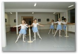 DAS Studio
                          Frankfurt: Tanz, Kinderballett Pre-Ballett
                          Gymnastik Klassisches Ballett Kindertanz
                          Kinderballett uvm.